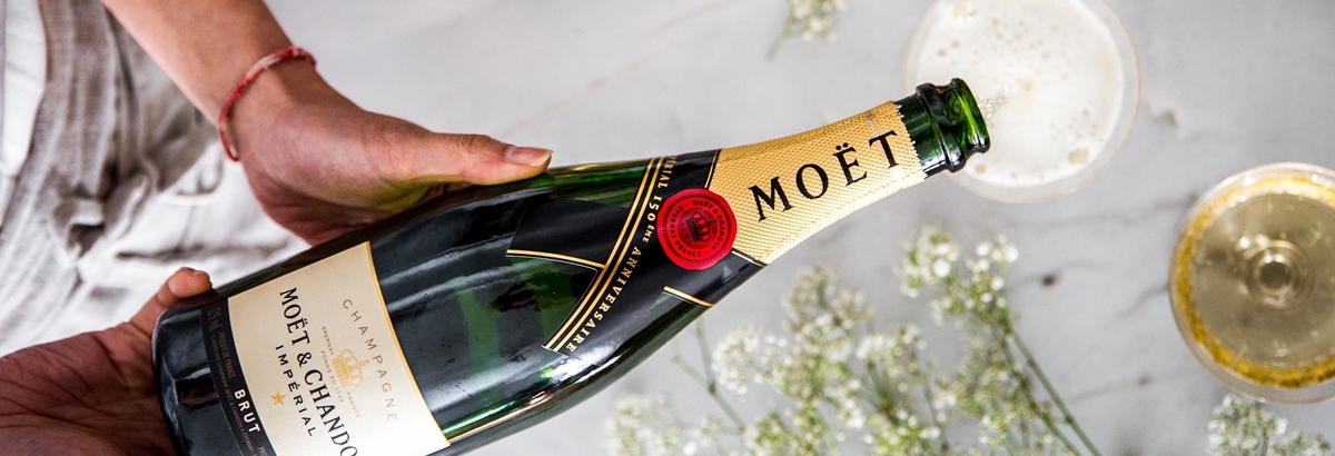 Moet & Chandon Champagne & Sparkling Wine : The Whisky Exchange